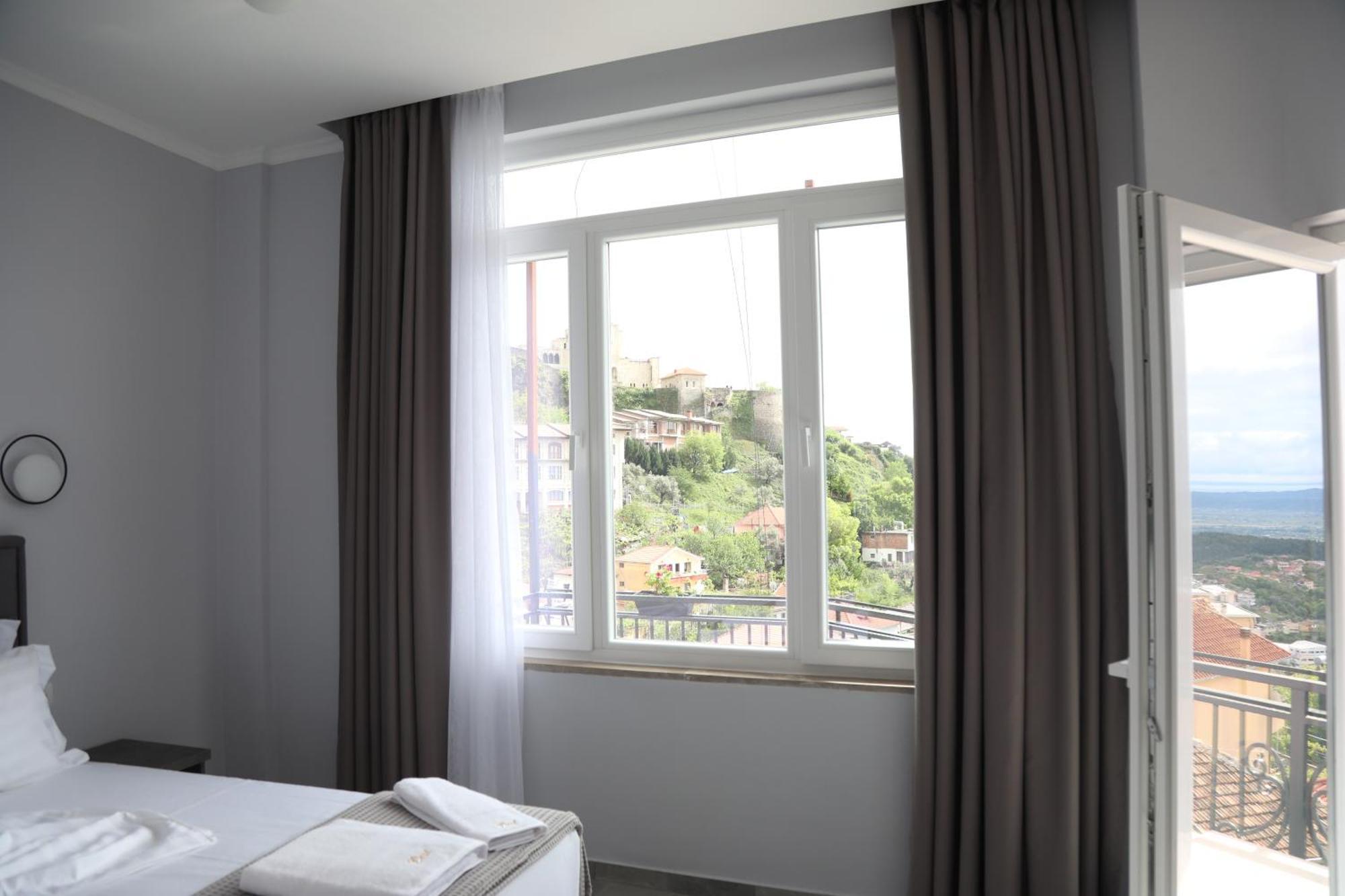 --Hotel Deal-- Rooms With Castle View Krujë Екстериор снимка