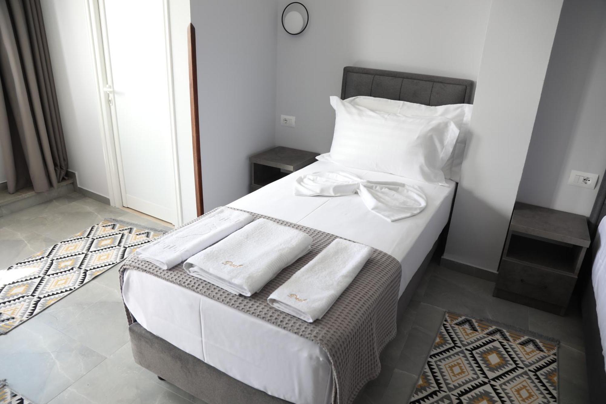 --Hotel Deal-- Rooms With Castle View Krujë Екстериор снимка