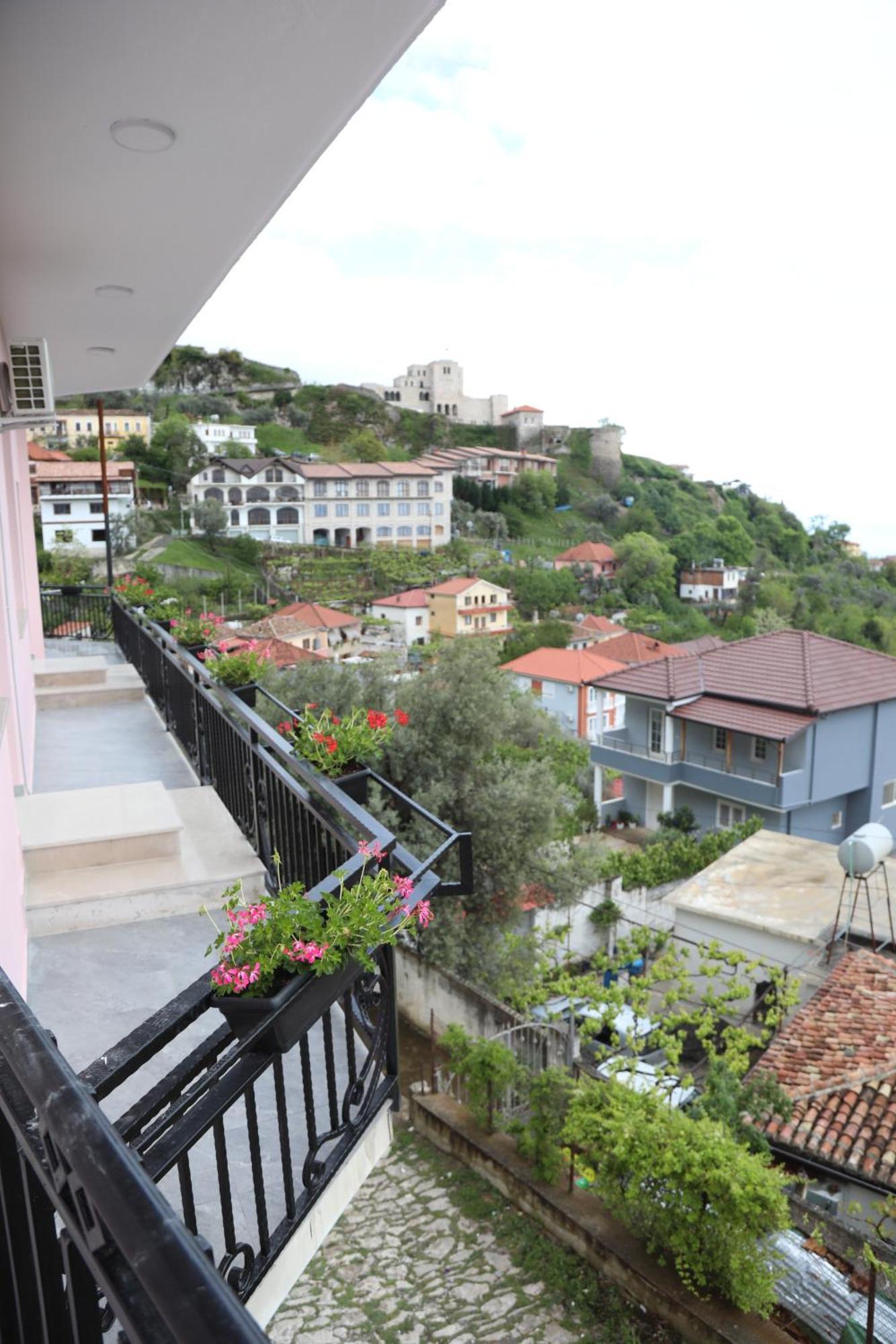 --Hotel Deal-- Rooms With Castle View Krujë Екстериор снимка