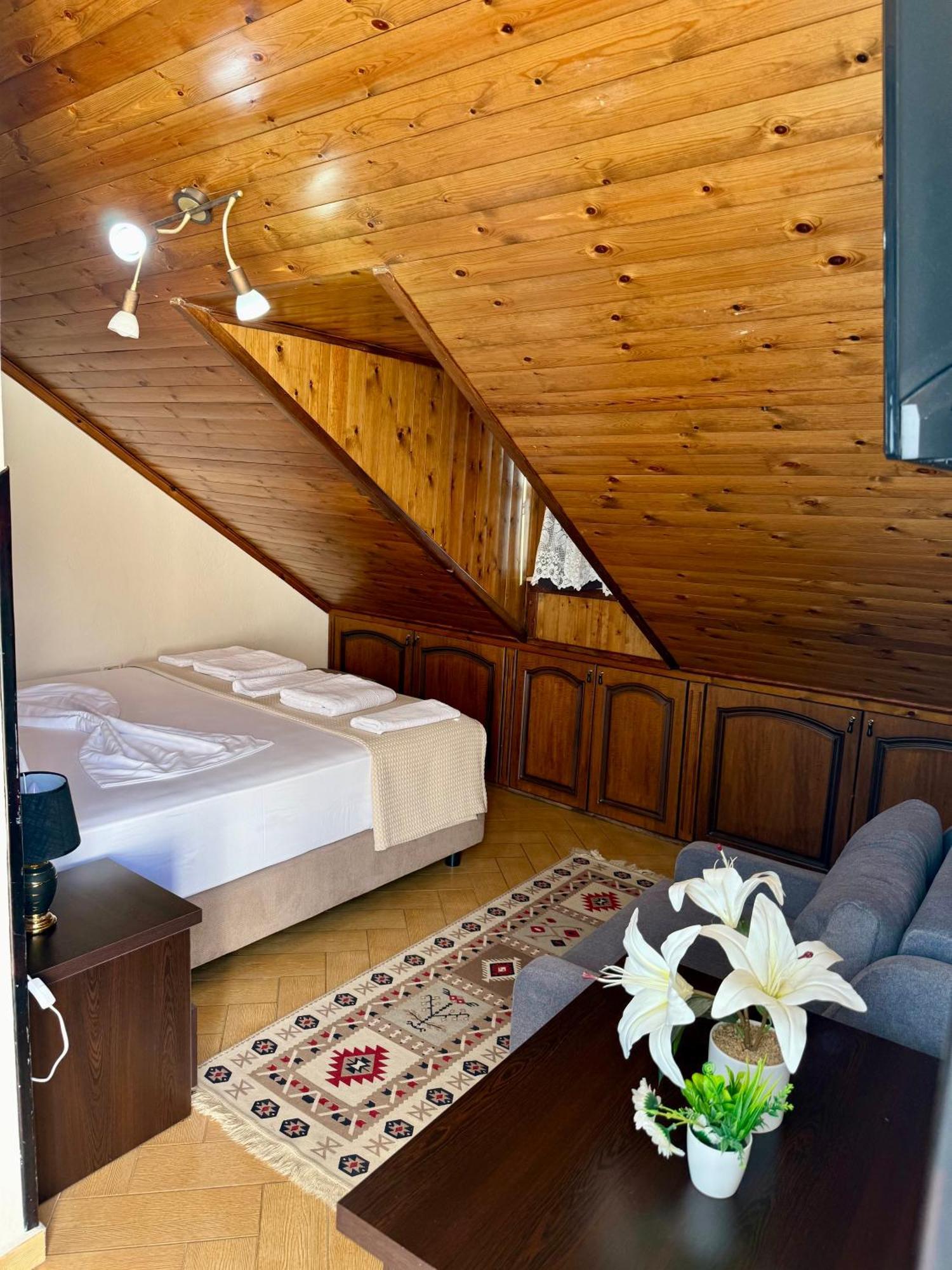 --Hotel Deal-- Rooms With Castle View Krujë Екстериор снимка